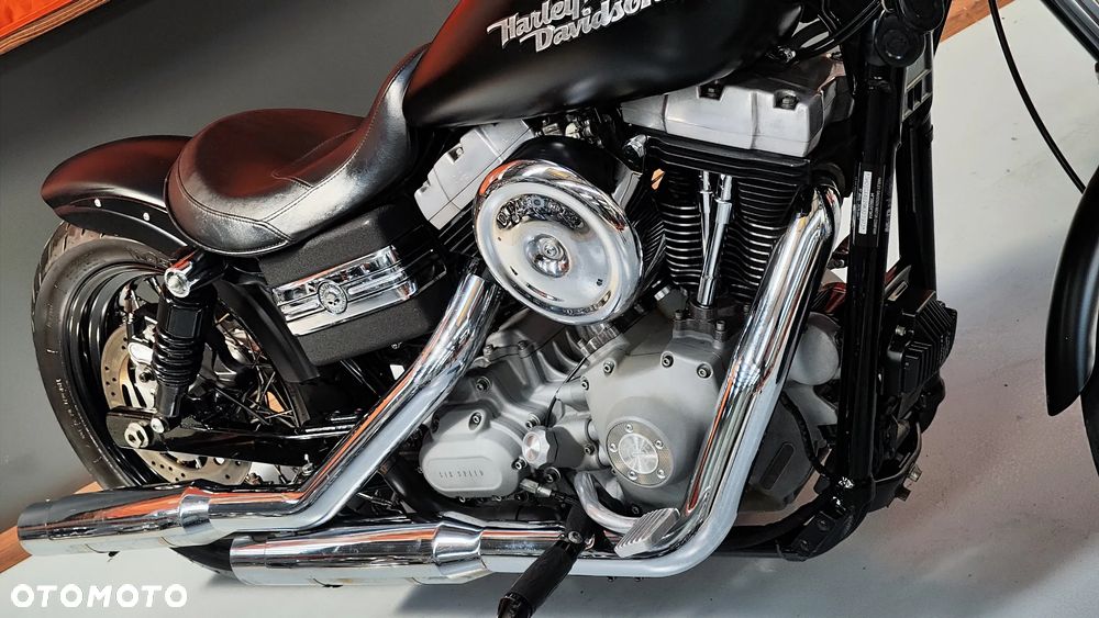 Harley-Davidson Dyna Street Bob - 20
