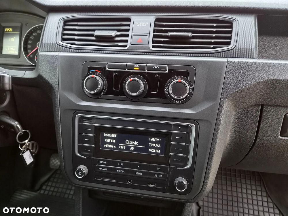 Volkswagen Caddy - 29