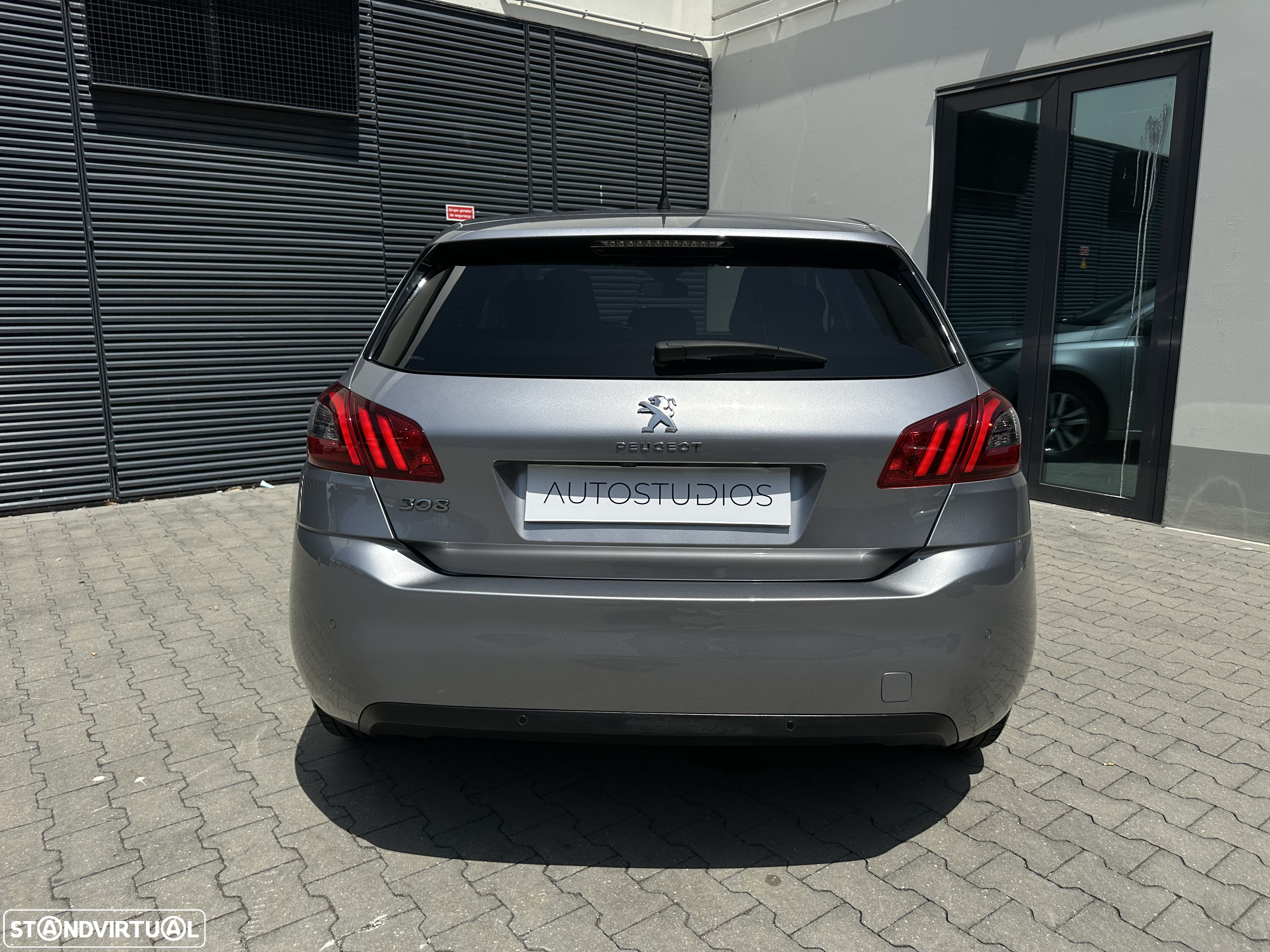 Peugeot 308 1.2 PureTech Allure Pack EAT8 - 12