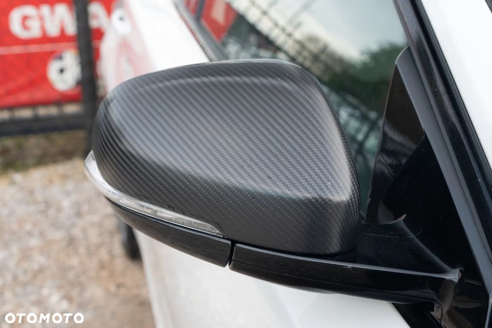 Volvo V40 T5 Geartronic RDesign - 22