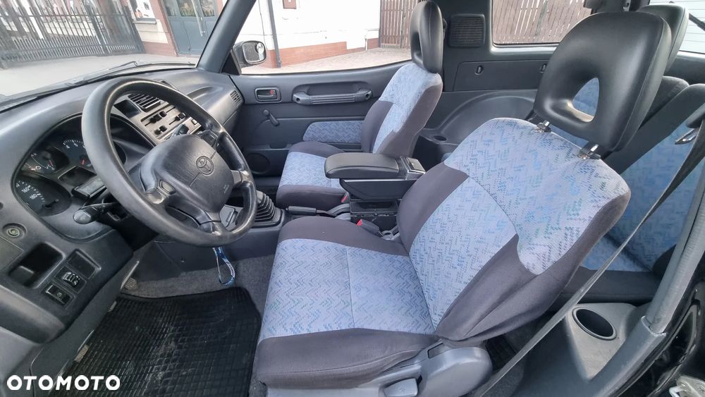 Toyota RAV4 2.0 Fun - 9