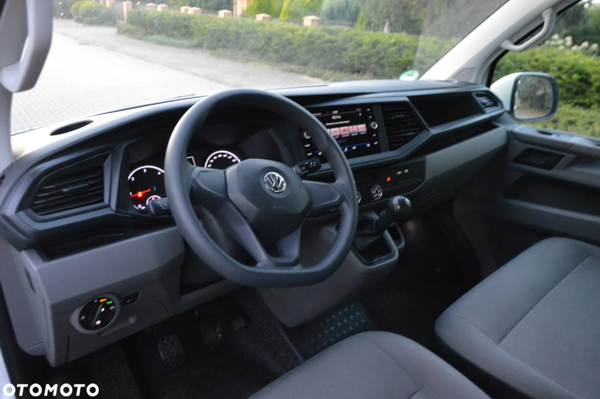 Volkswagen TRANSPORTER T6.1 - 9