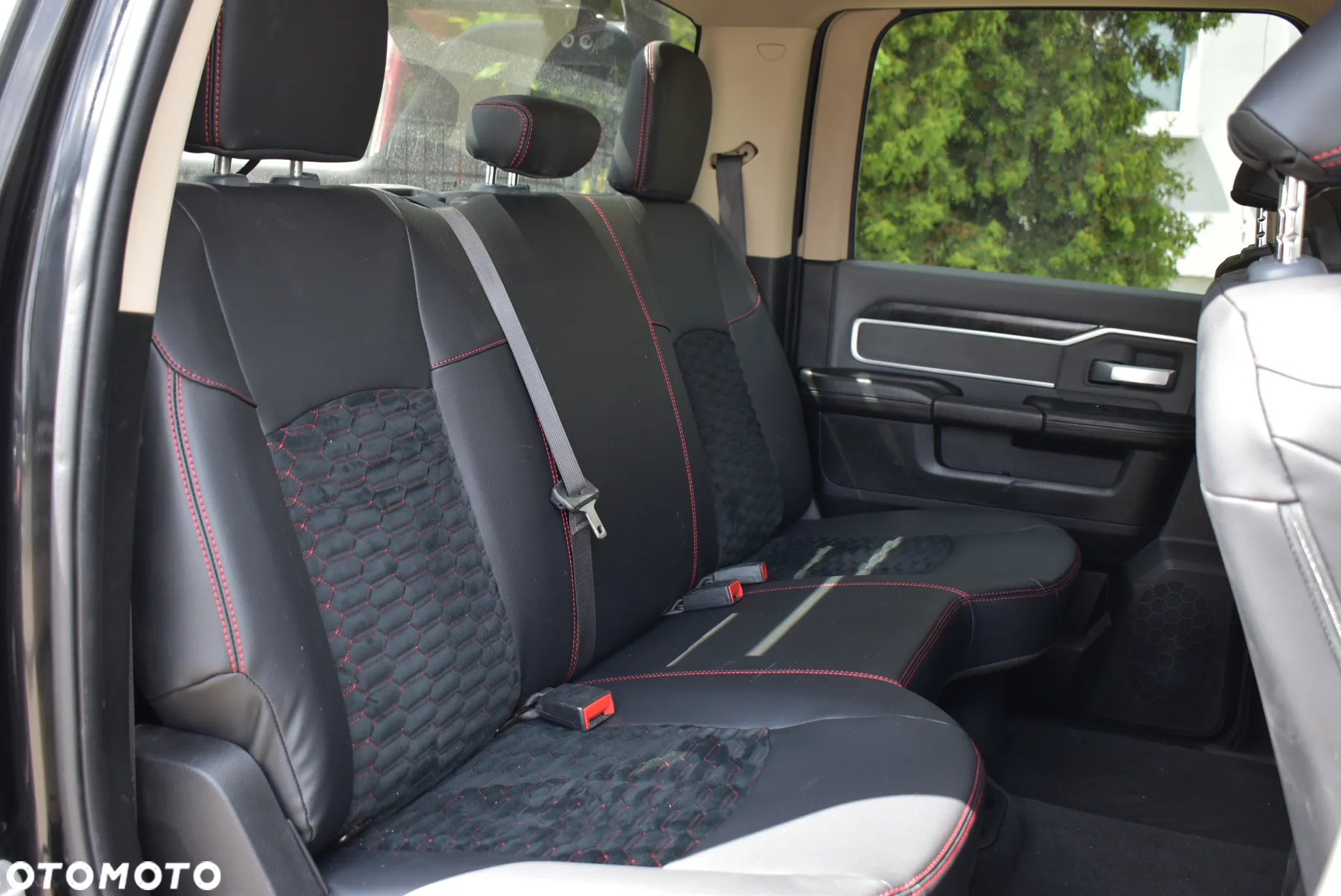 RAM 1500 Crew Cab Sport - 22