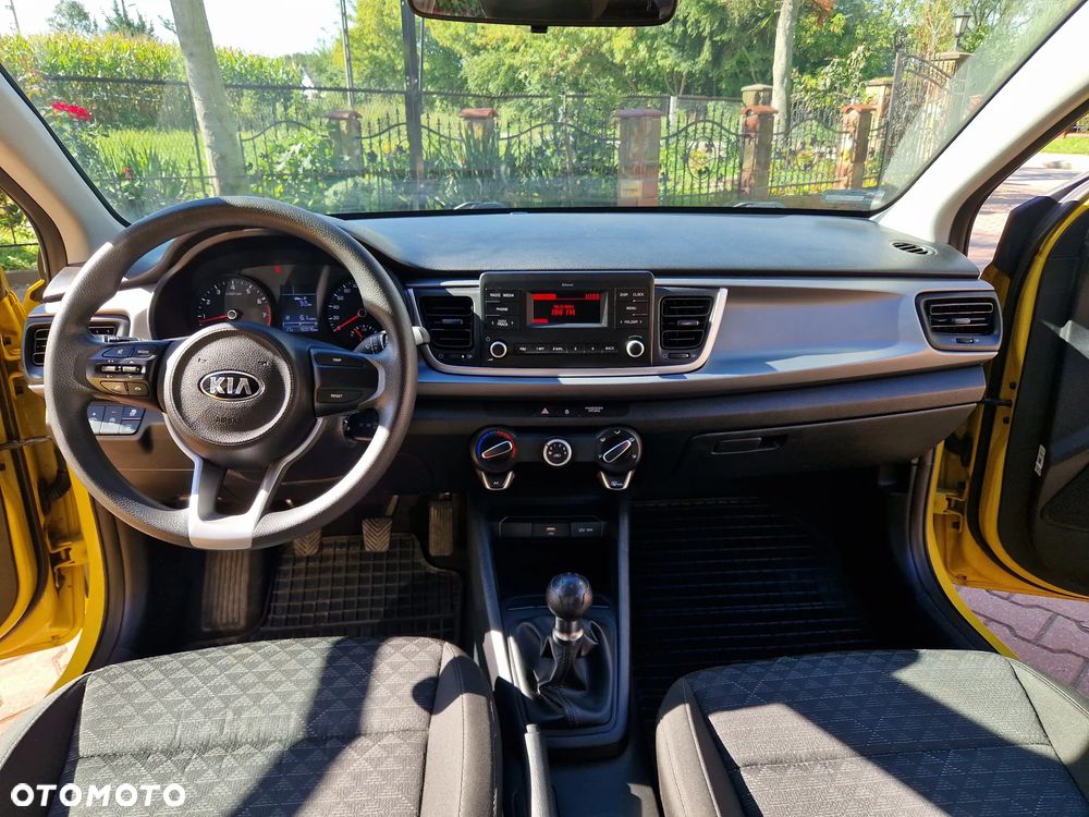 Kia Rio 1.2 L - 18