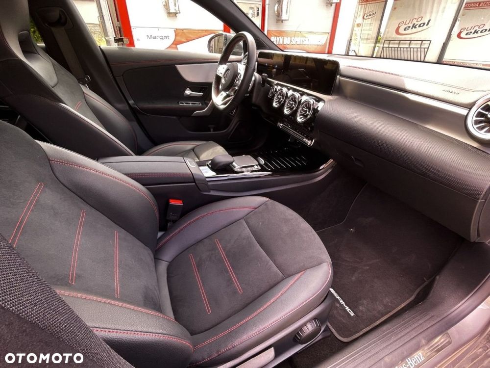 Mercedes-Benz CLA - 18