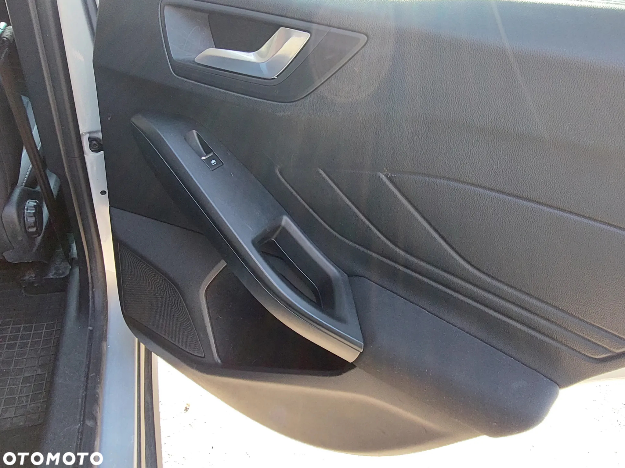 Ford Focus 1.5 EcoBlue Trend - 6