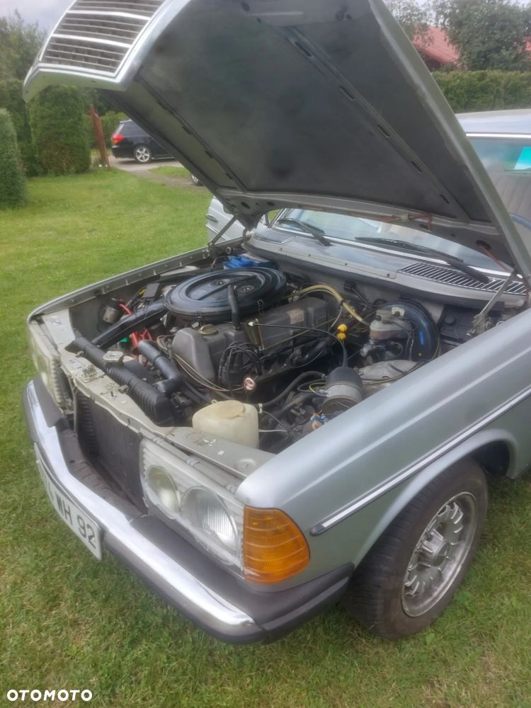 Mercedes-Benz W123 - 5