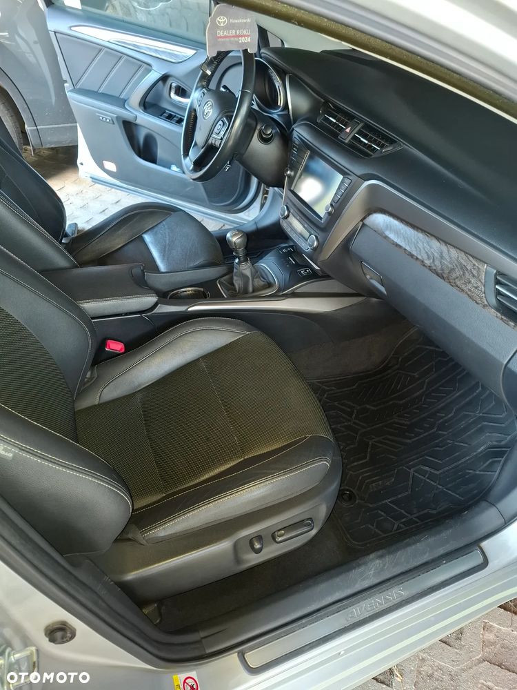 Toyota Avensis 1.8 Prestige - 13