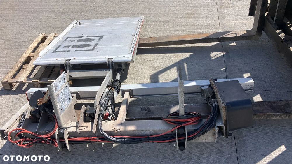 WINDA DHOLLANDIA 12V ROK 2020, 750kg - 2