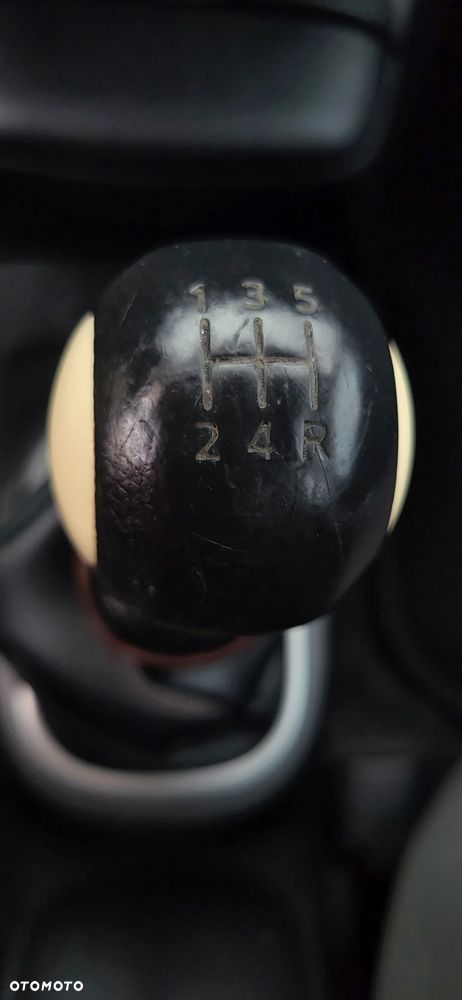 Nissan Micra 1.2 more - 25