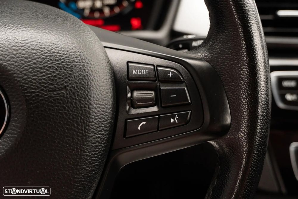 BMW X1 16 d sDrive Advantage - 39