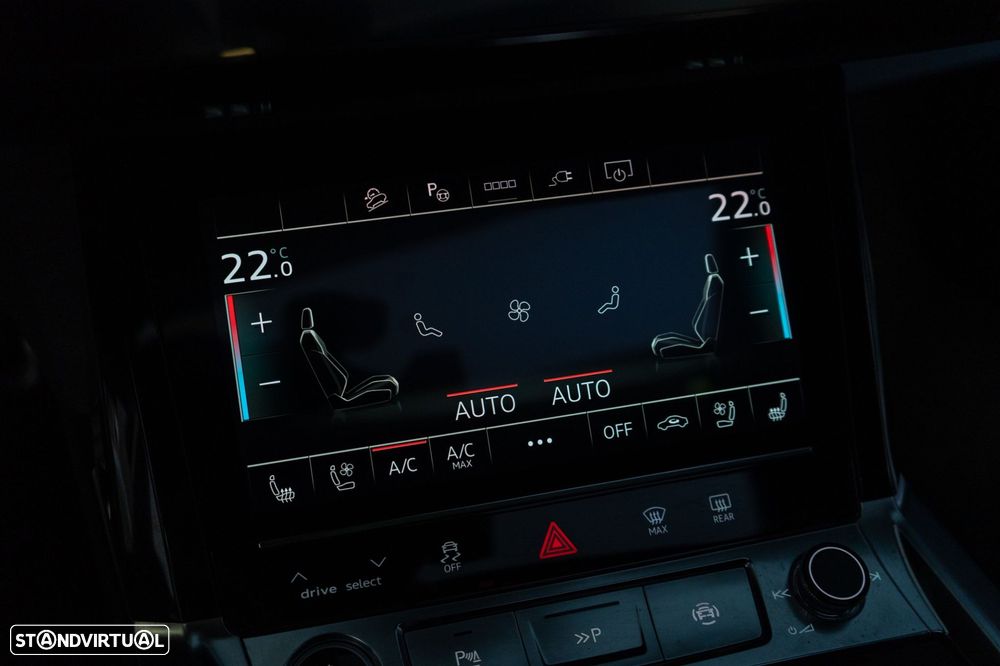 Audi Q8 e-Tron Sportback 55 quattro S line - 40