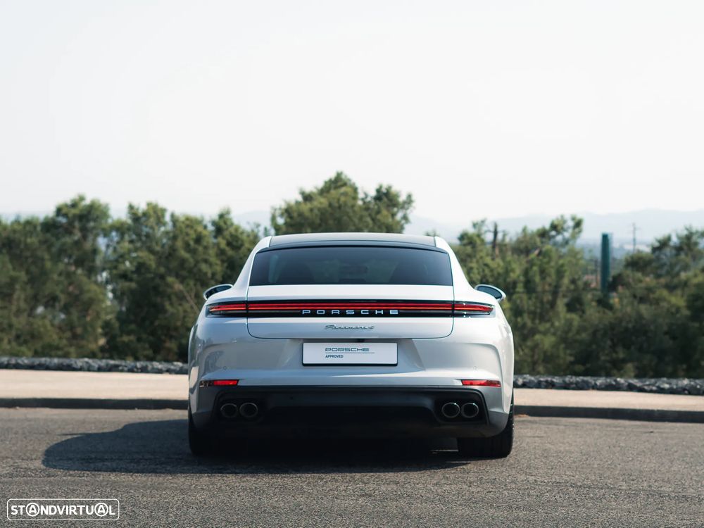 Porsche Panamera 4 E-Hybrid - 7