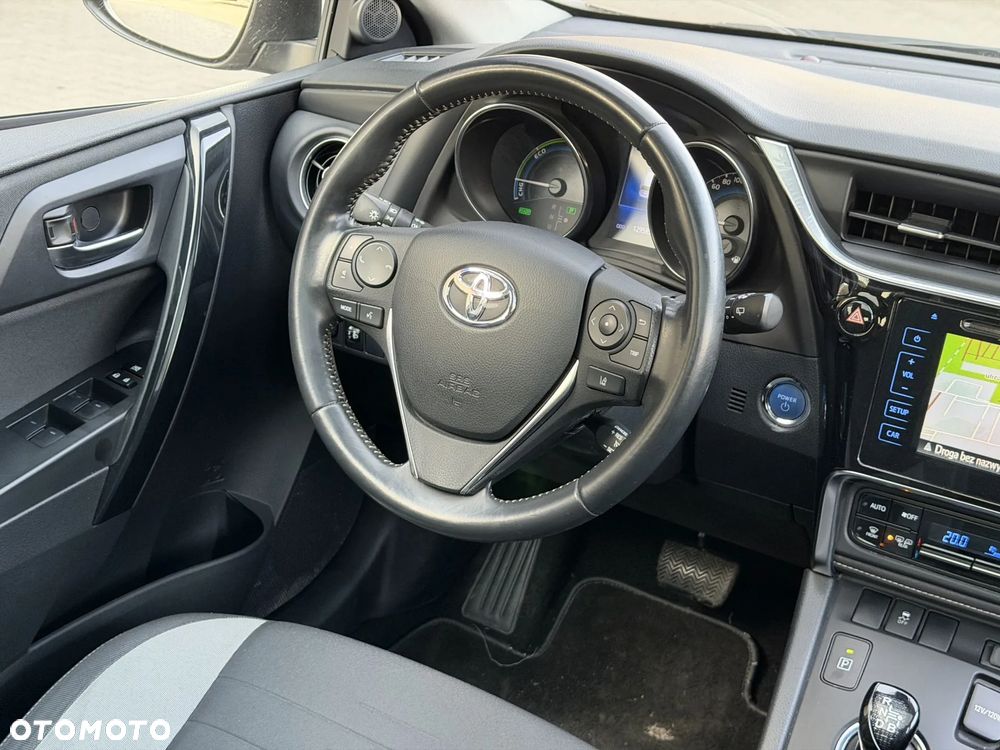 Toyota Auris - 16