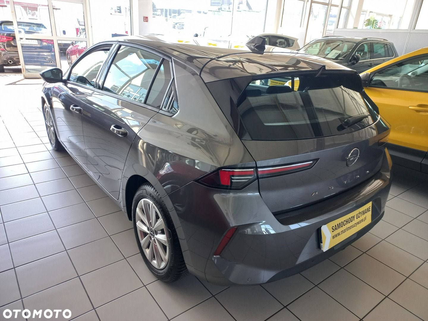 Opel Astra V 1.2 T Edition S&S - 6