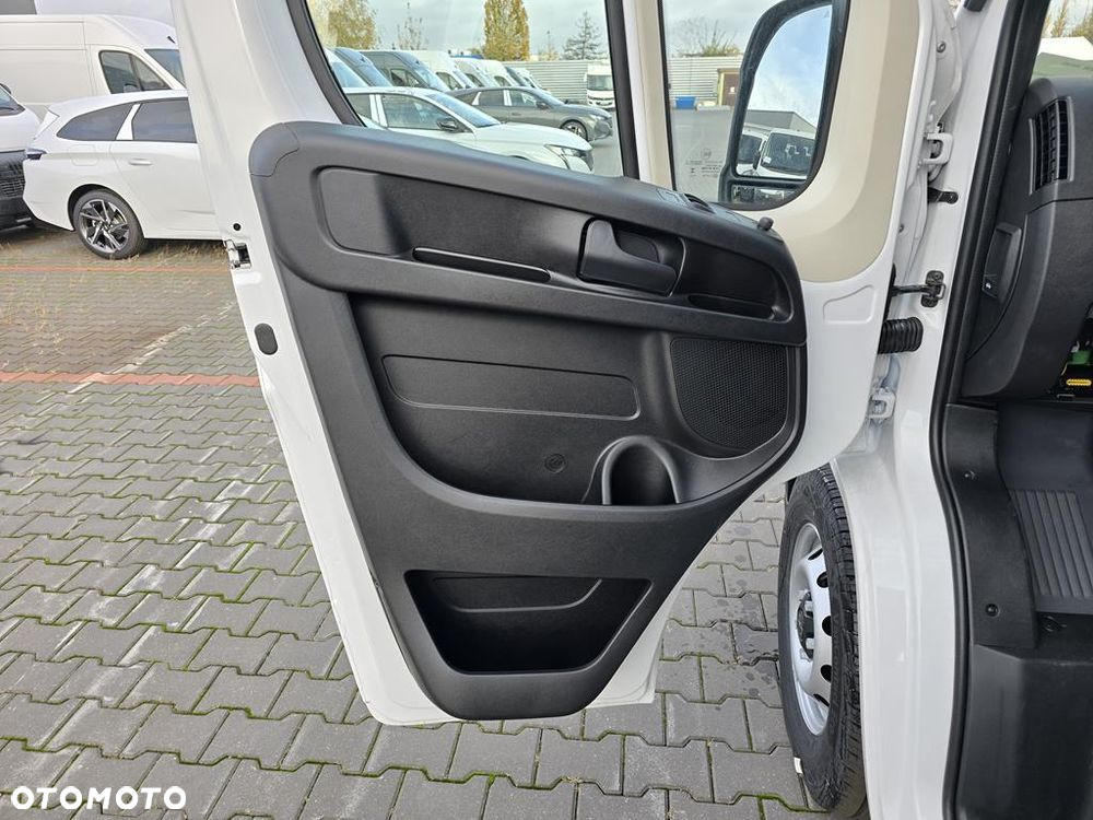 Opel Movano - 7