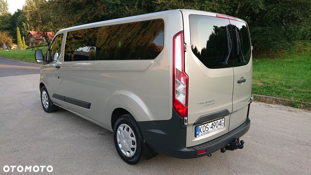 Ford Tourneo Custom - 3