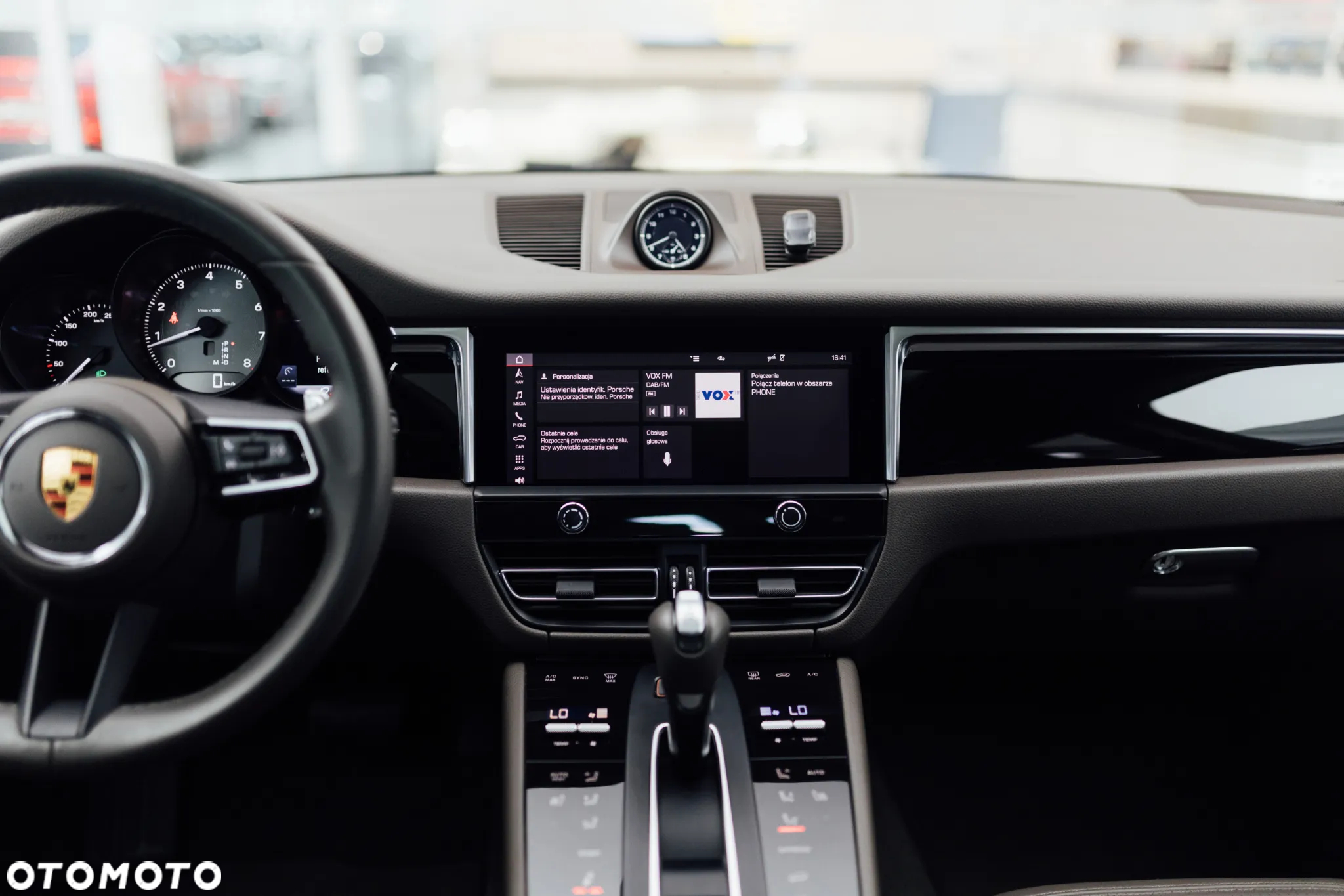 Porsche Macan S - 23