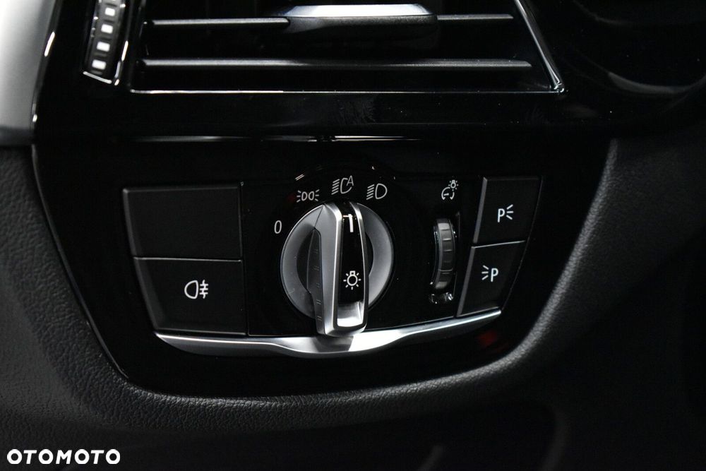 BMW Seria 5 520d mHEV M Sport sport - 14