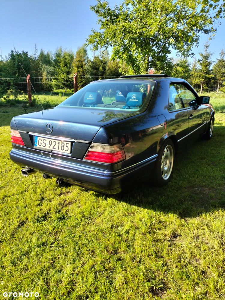 Mercedes-Benz W124 (1984-1993) - 16