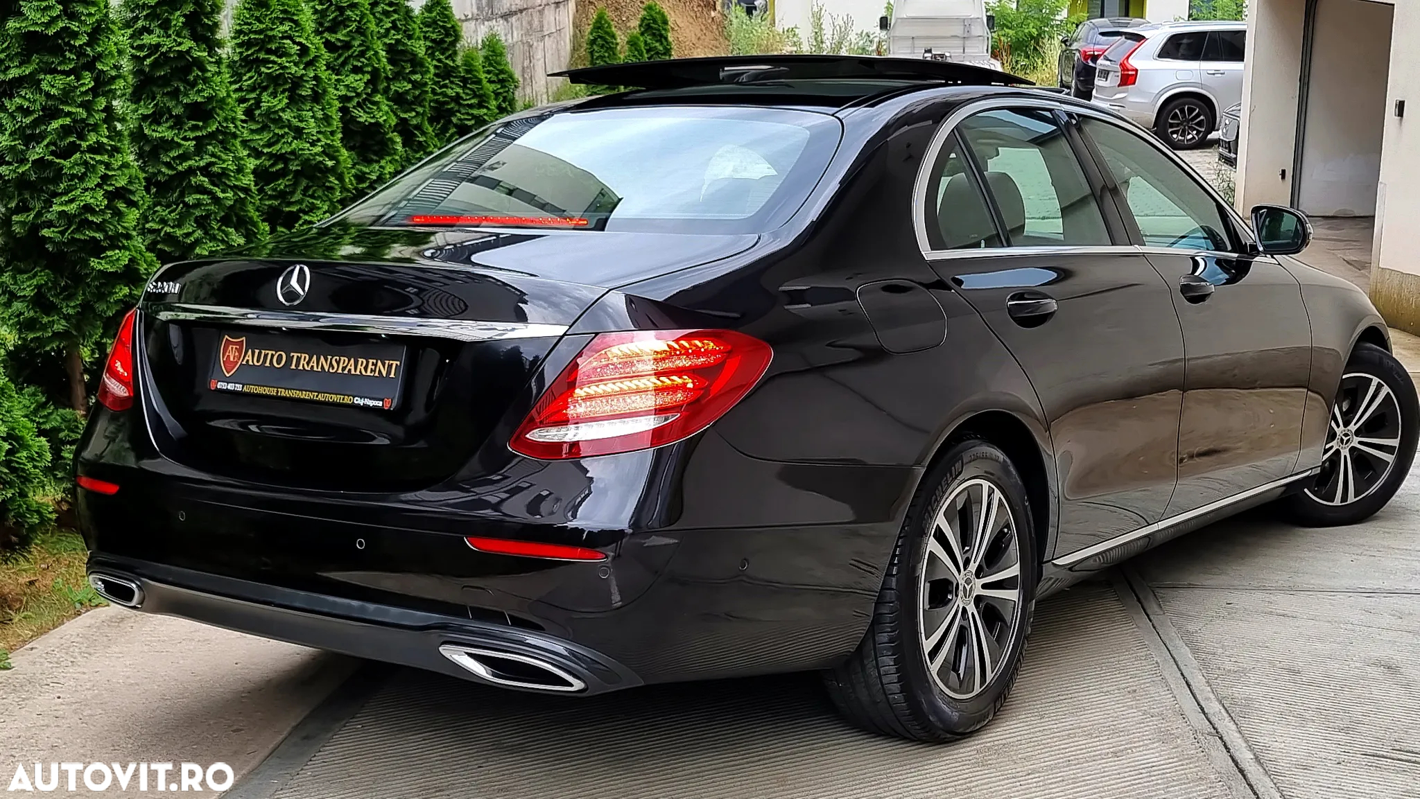 Mercedes-Benz E 220 d T 9G-TRONIC Avantgarde - 9