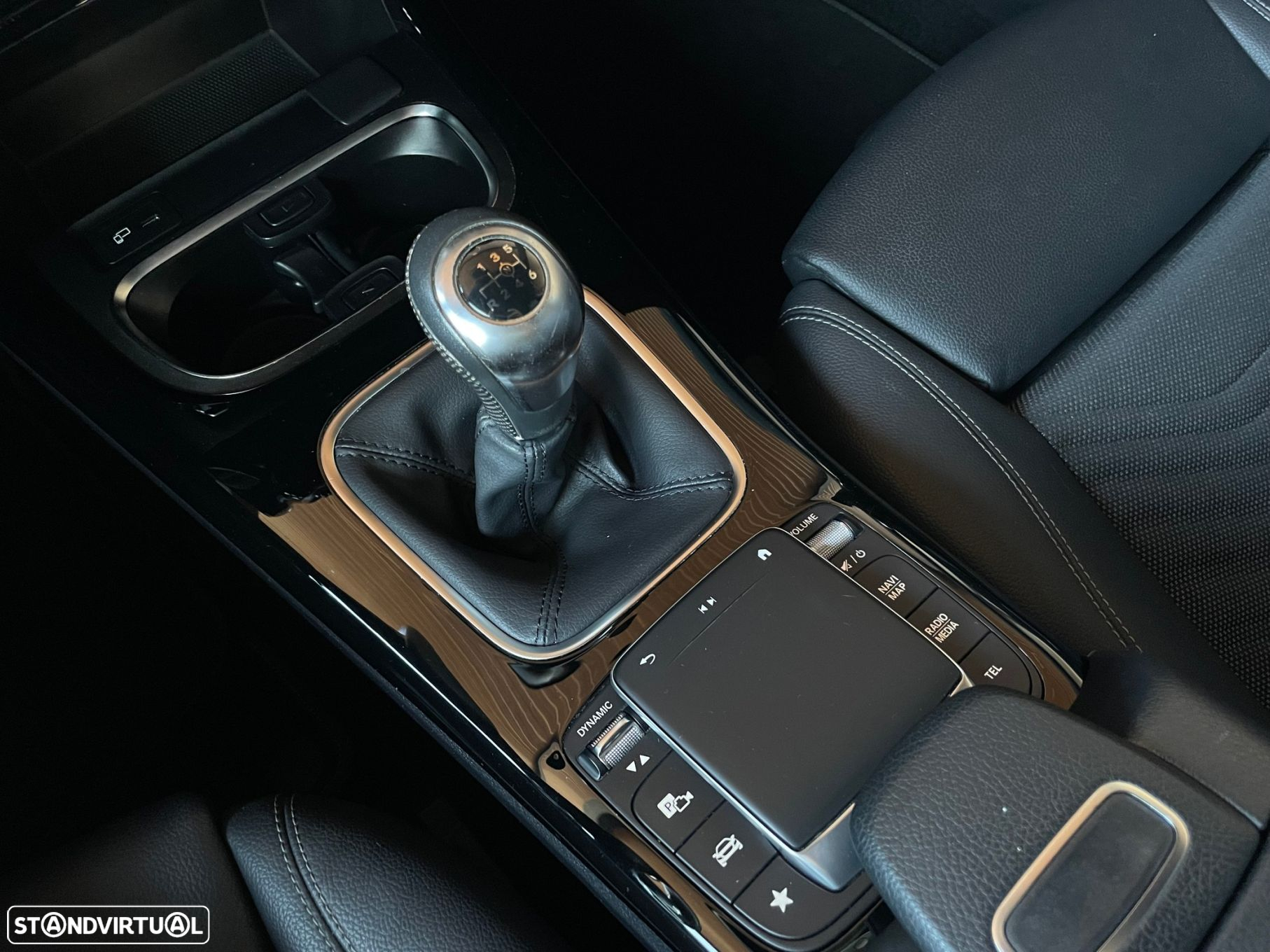 Mercedes-Benz A 180 d Progressive - 25