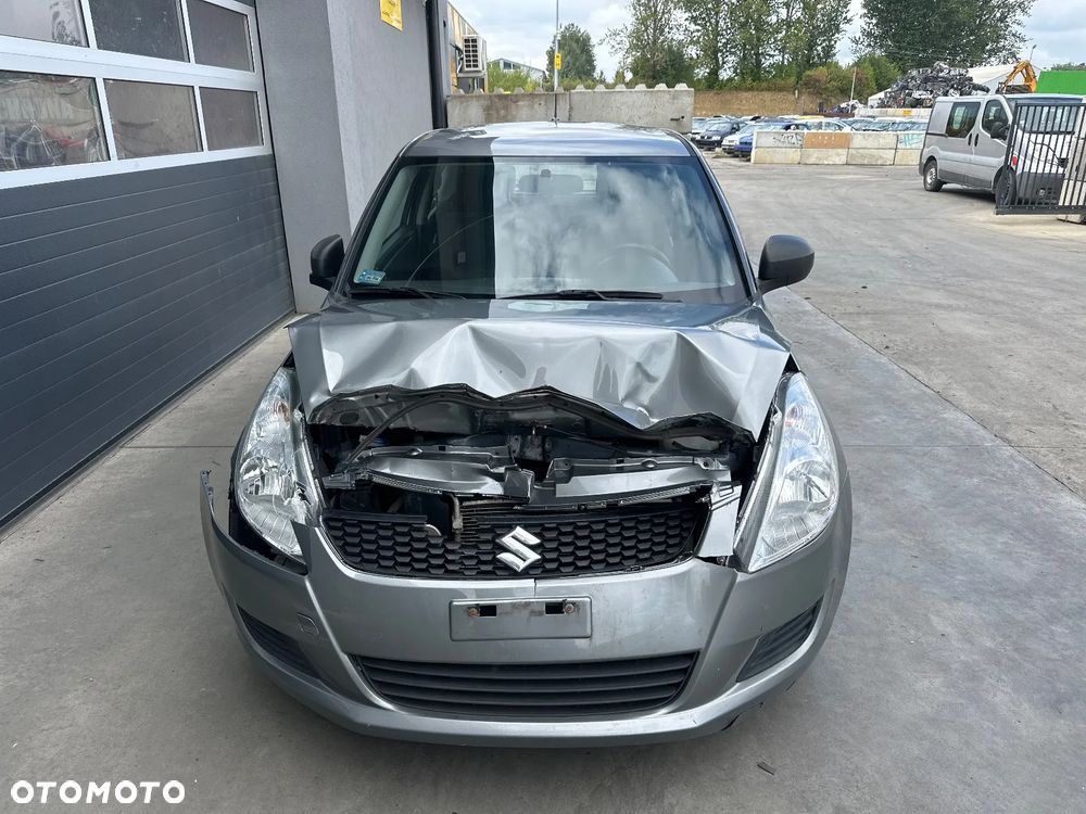 Suzuki Swift 1.2 Club - 3