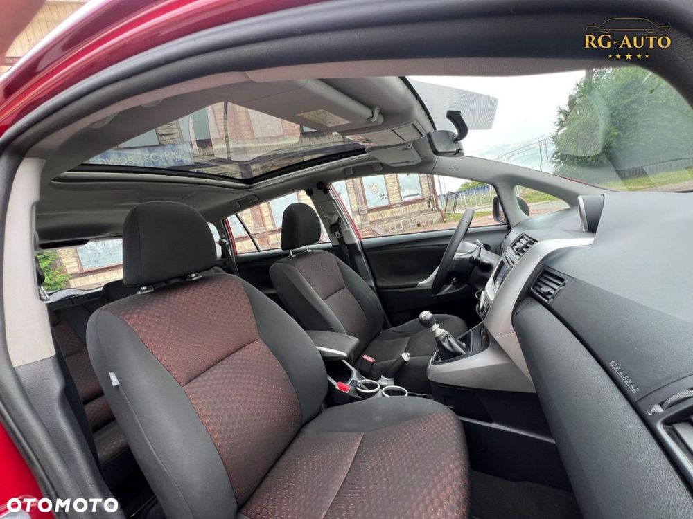 Toyota Verso - 33