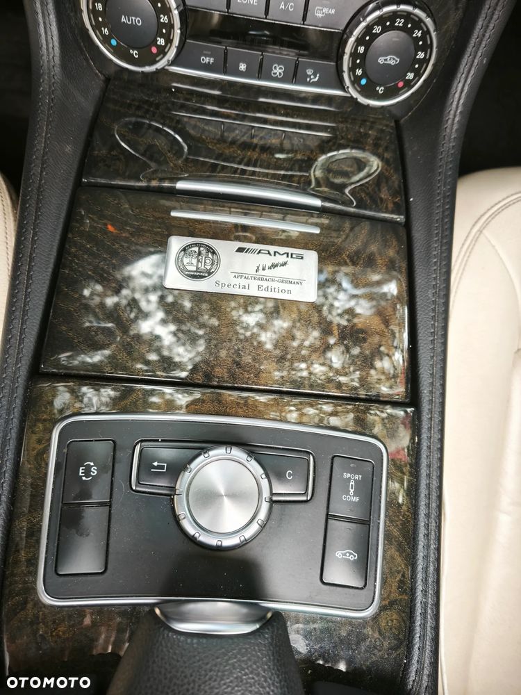 Mercedes-Benz CLS 350 CDI 4Matic 7G-TRONIC - 28