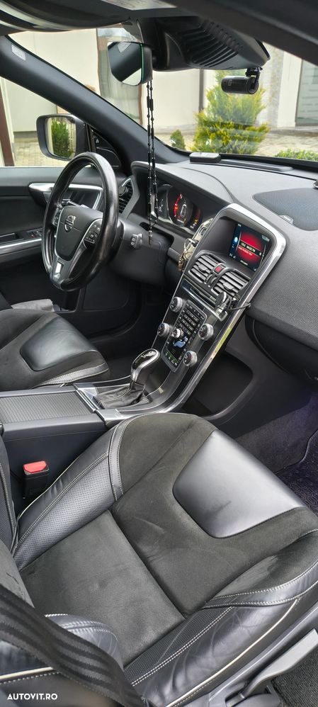 Volvo XC 60 D5 AWD Aut. RDesign - 7