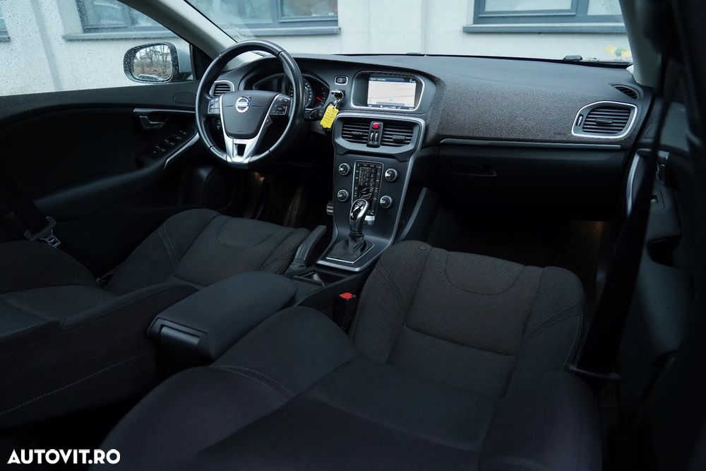Volvo V40 D2 Aut. Summum - 6