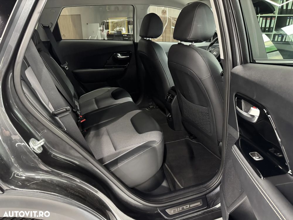 Kia Niro e-Niro 150 kW Vision - 9