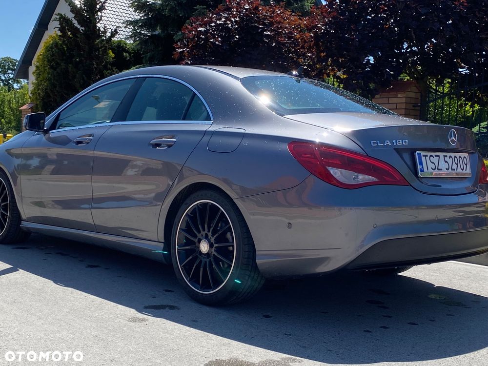 Mercedes-Benz CLA 180 - 2