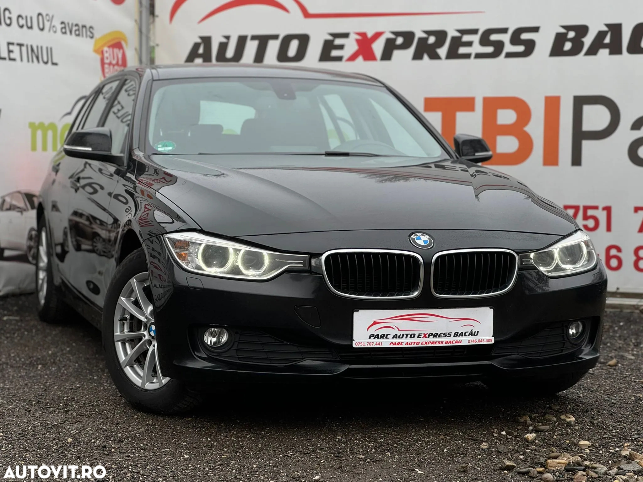 BMW Seria 3 320d DPF Touring Aut. - 19