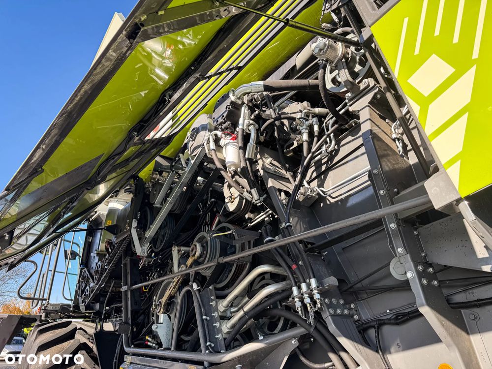Claas LEXION 6800 - 19