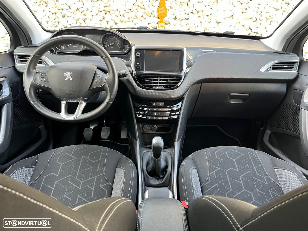 Peugeot 2008 PureTech 82 Style - 26