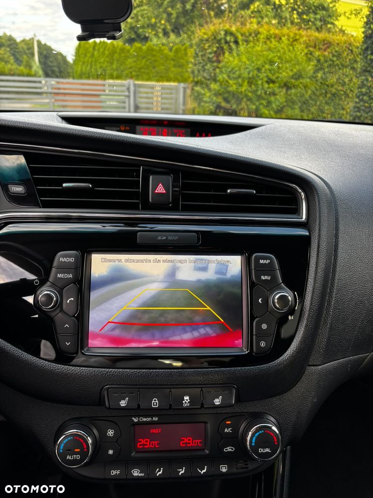 Kia Ceed 1.6 CRDi L Business Line - 12