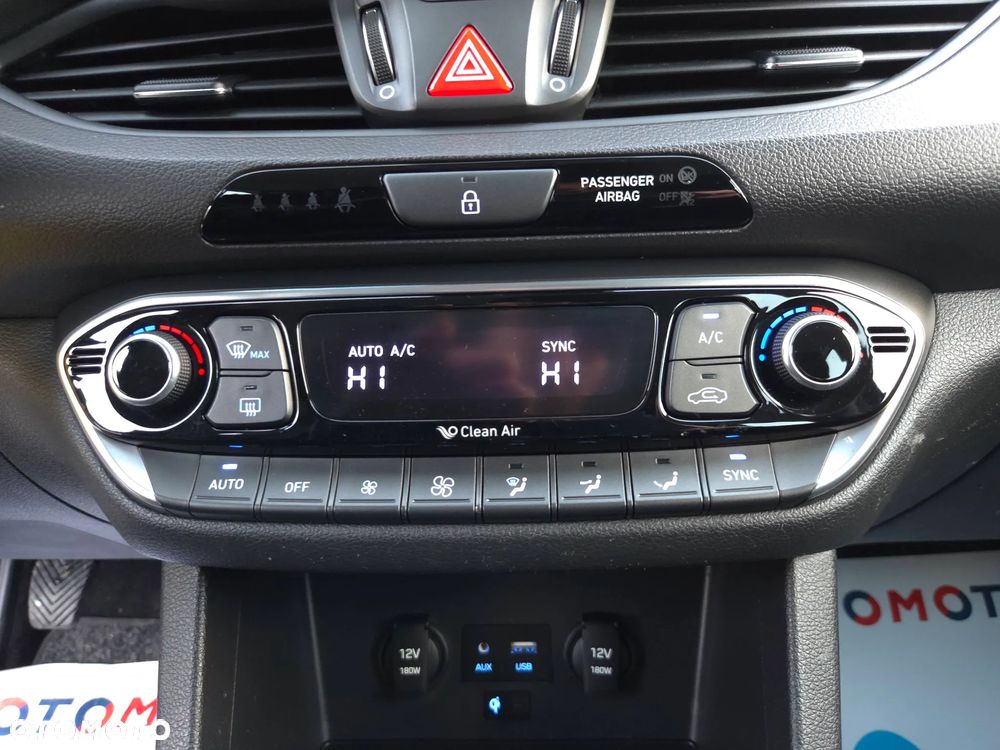 Hyundai i30 1.4 T-GDI Premium - 26