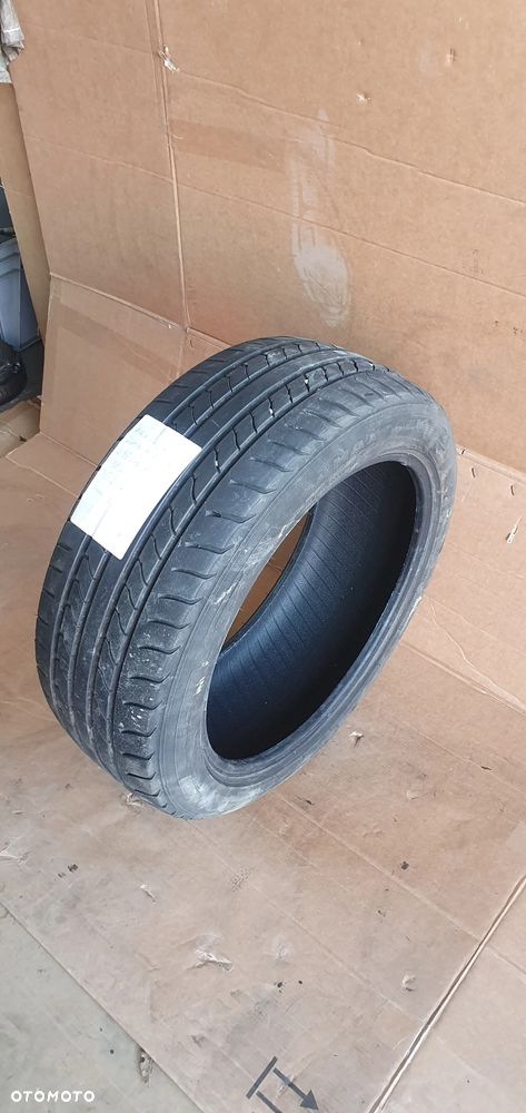 1X Opona Maxtrek Maximus M1 235/45 r18 2623 5mm - 3