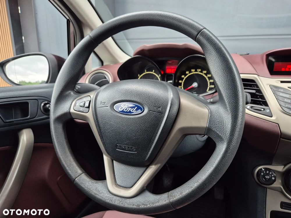 Ford Fiesta 1.25 Trend - 14