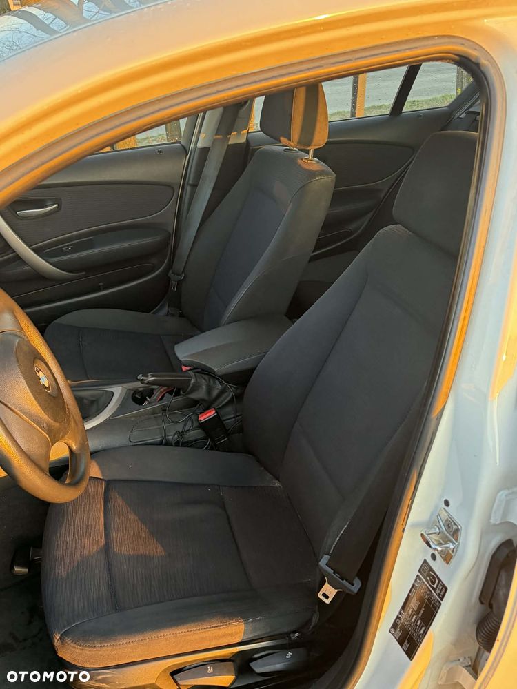 BMW Seria 1 116i - 6