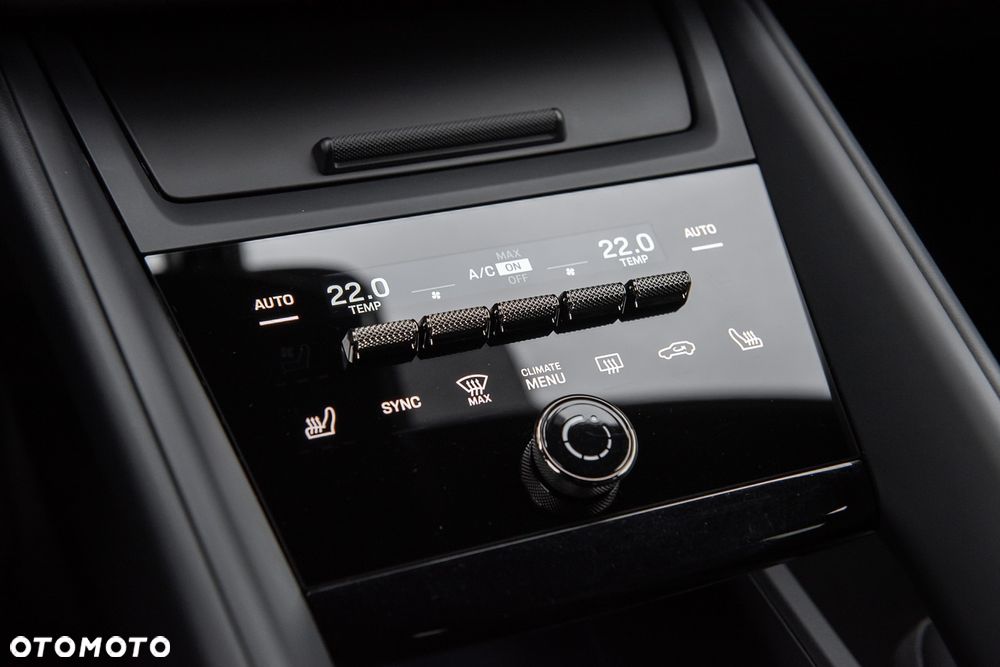 Porsche Macan - 29