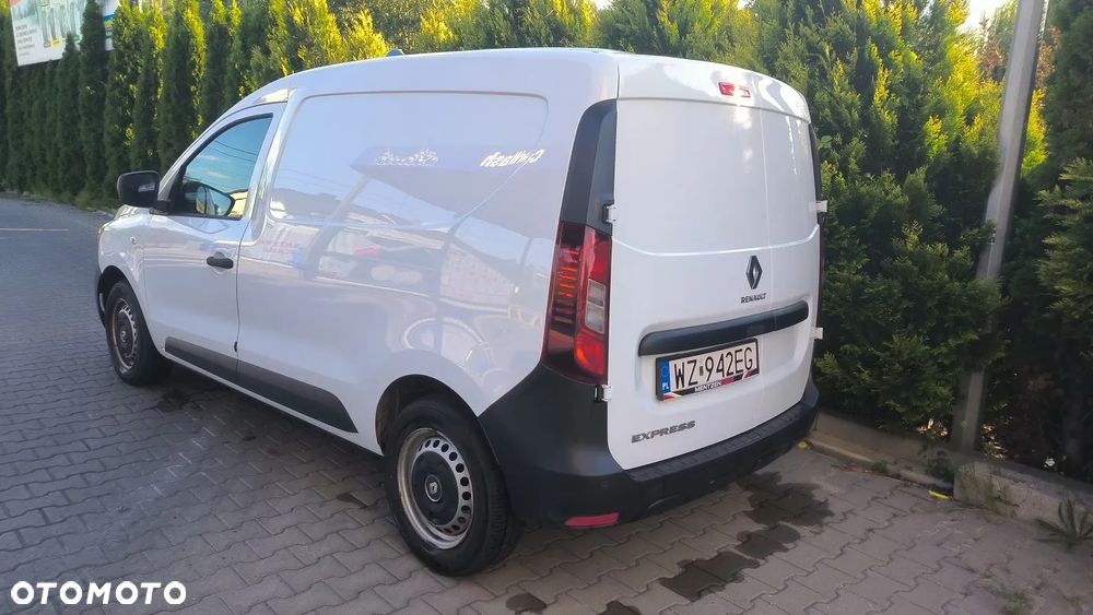 Renault Express - 8