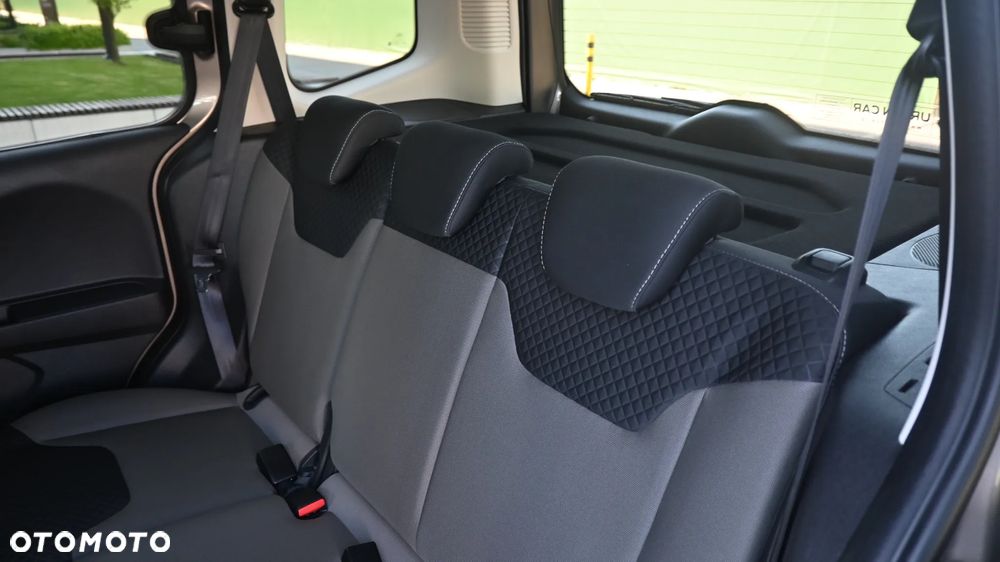 Ford Tourneo Courier 1.0 EcoBoost Titanium - 35