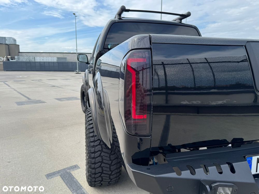 Nissan Navara 3.0 D V6 Platinum Long EU5 - 6