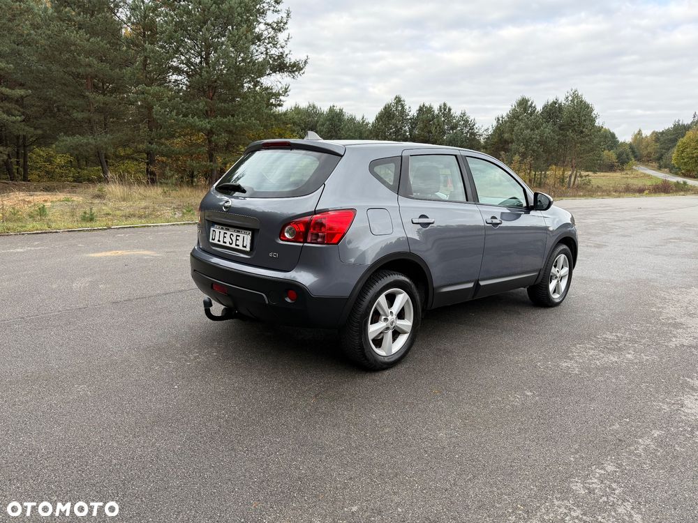 Nissan Qashqai 2.0 dCi 4x4 Tekna - 3