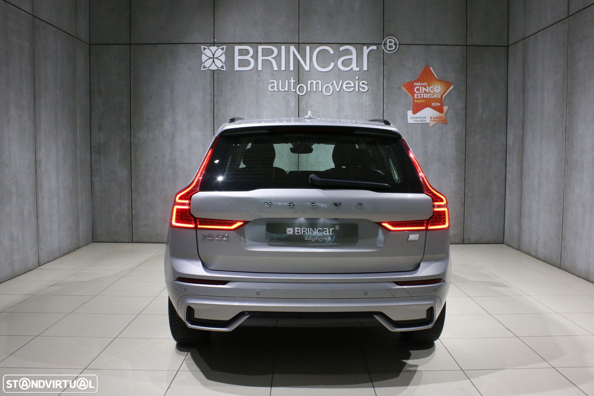 Volvo XC 60 2.0 T6 PHEV Plus Dark AWD - 4
