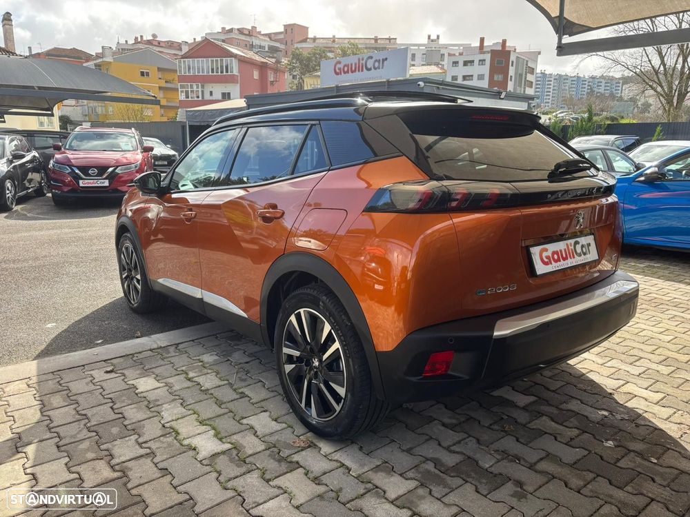 Peugeot e-2008 50 kWh GT - 10