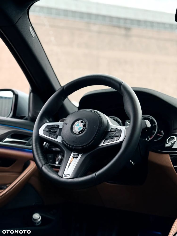 BMW Seria 5 530d xDrive M Sport sport - 26