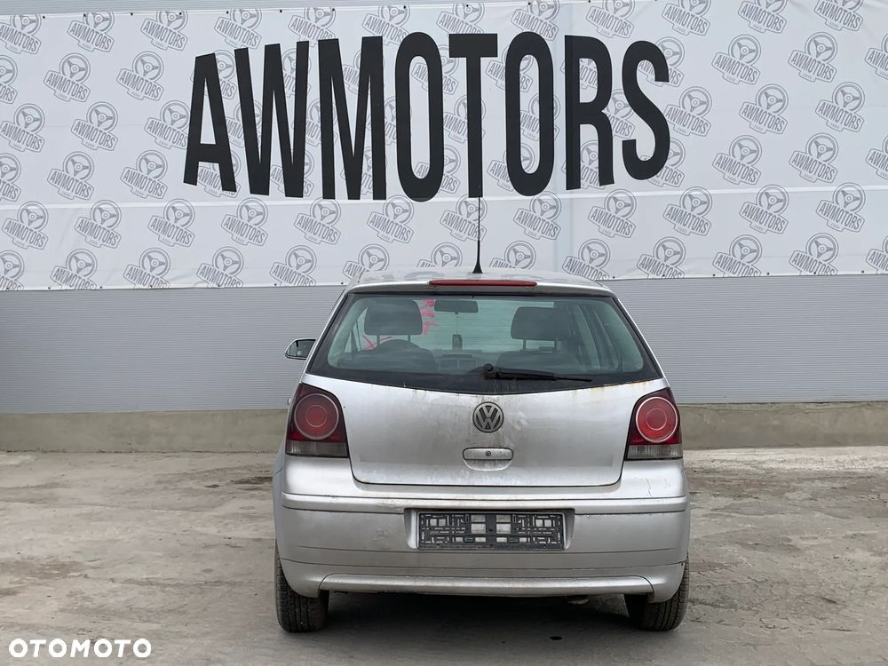 VOLKSWAGEN POLO 2008 *SAMOCHÓD NA CZĘŚCI* 4556 MASKA, LAMPA, DRZWI, LUSTERKO, ZDERZAK, GRILL, BŁOTNIK, KLAPA, BELKA, DESKA, FOTELE, KANAPA, ĆWIARTKA KIEROWNICA, TARCZE, ZACISKI, ZAWIESZENIE, KOMPLETNY PRZÓD, KOMPLETNY TYŁ, LICZNIK, ZEGARY, PRAWE LEWE PRZÓD TYŁ - 4
